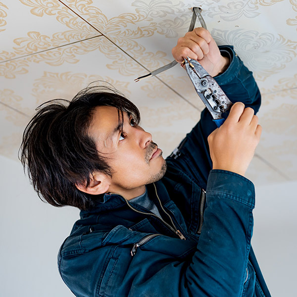 STEP3. 設置工事・取り付け作業 STEP3. 設置工事・取り付け作業